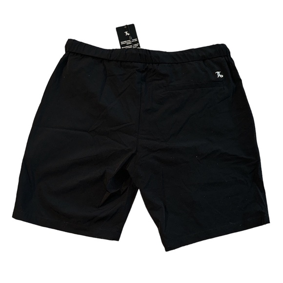 Tailored Athlete Hibrid Short in Black 34” - Picture 3 of 4